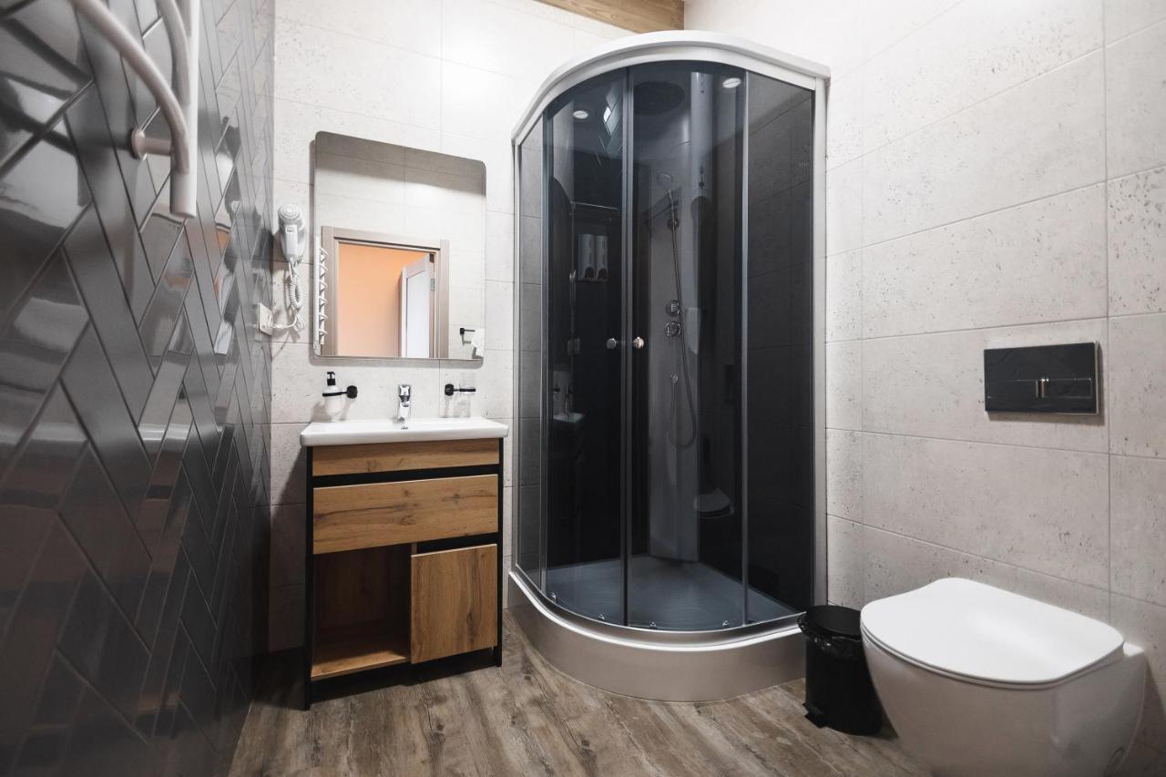 Pieno Piano Hotel Rivne Eksteriør billede